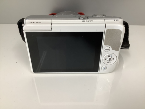 ミラーレス一眼カメラのCANON