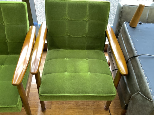 2人掛けソファーのカリモク60