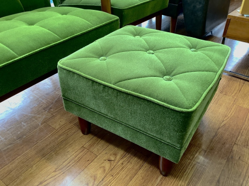 カリモク60の立川