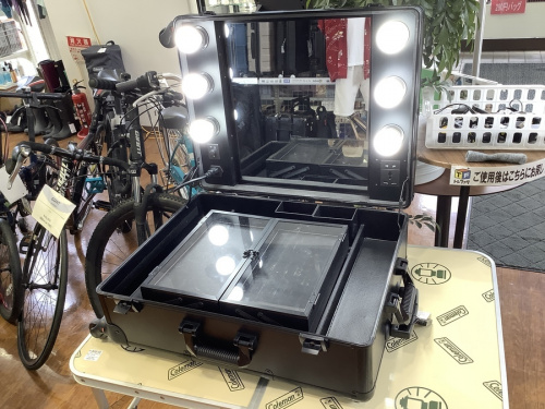 収納家具のドレッサー