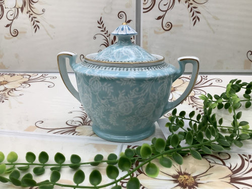 テーブルウェアの洋食器