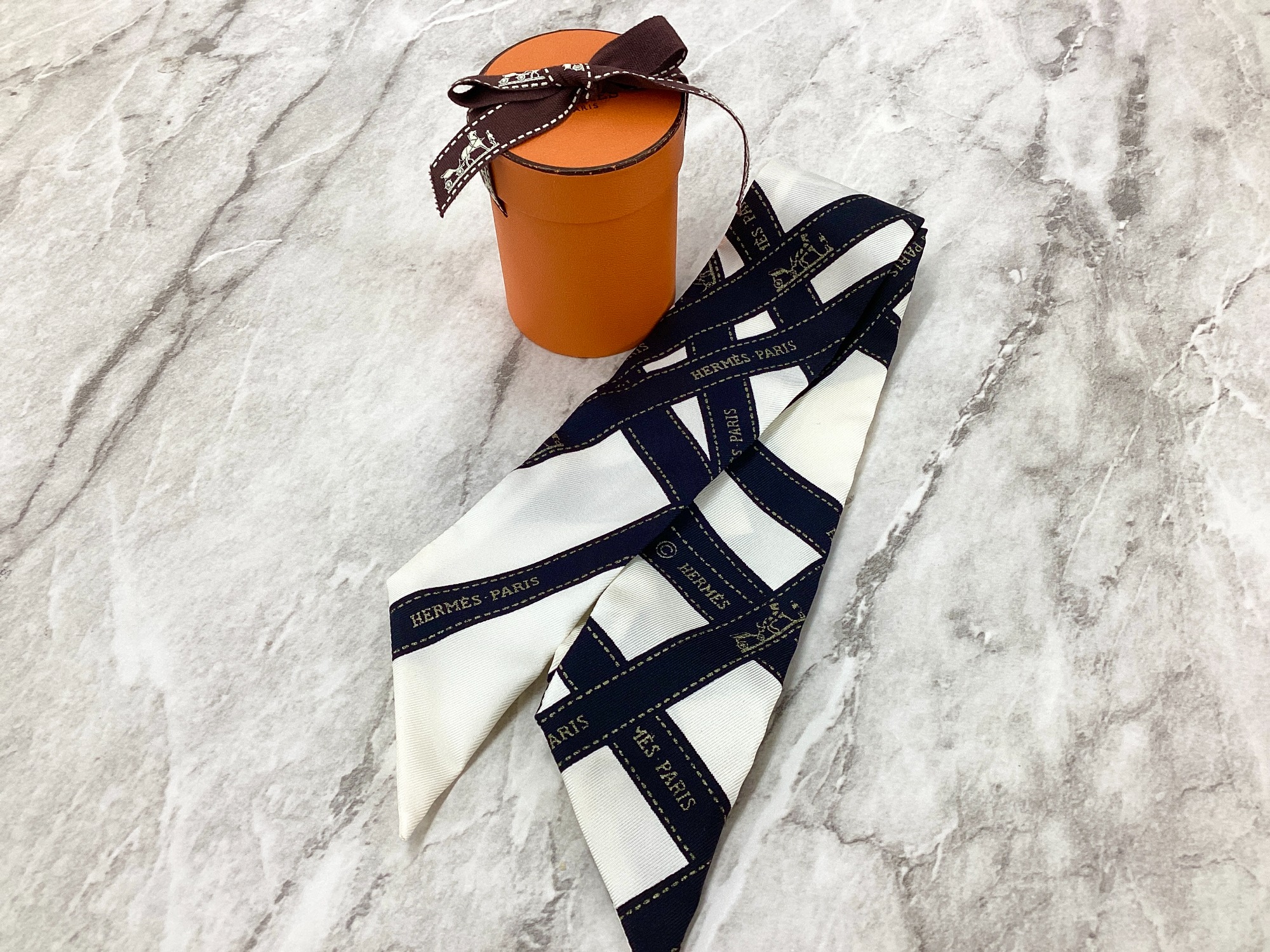 HERMES(エルメス)のツイリースカーフが入荷致しました！｜2024年02月26