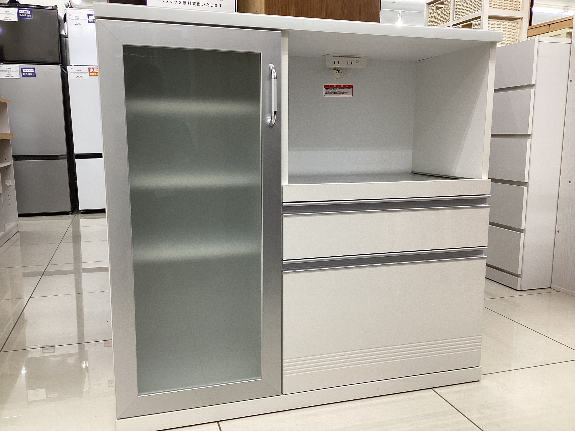 家具多数取扱い中！】TAKAHASI 一枚扉キッチンカウンターのご紹介です 