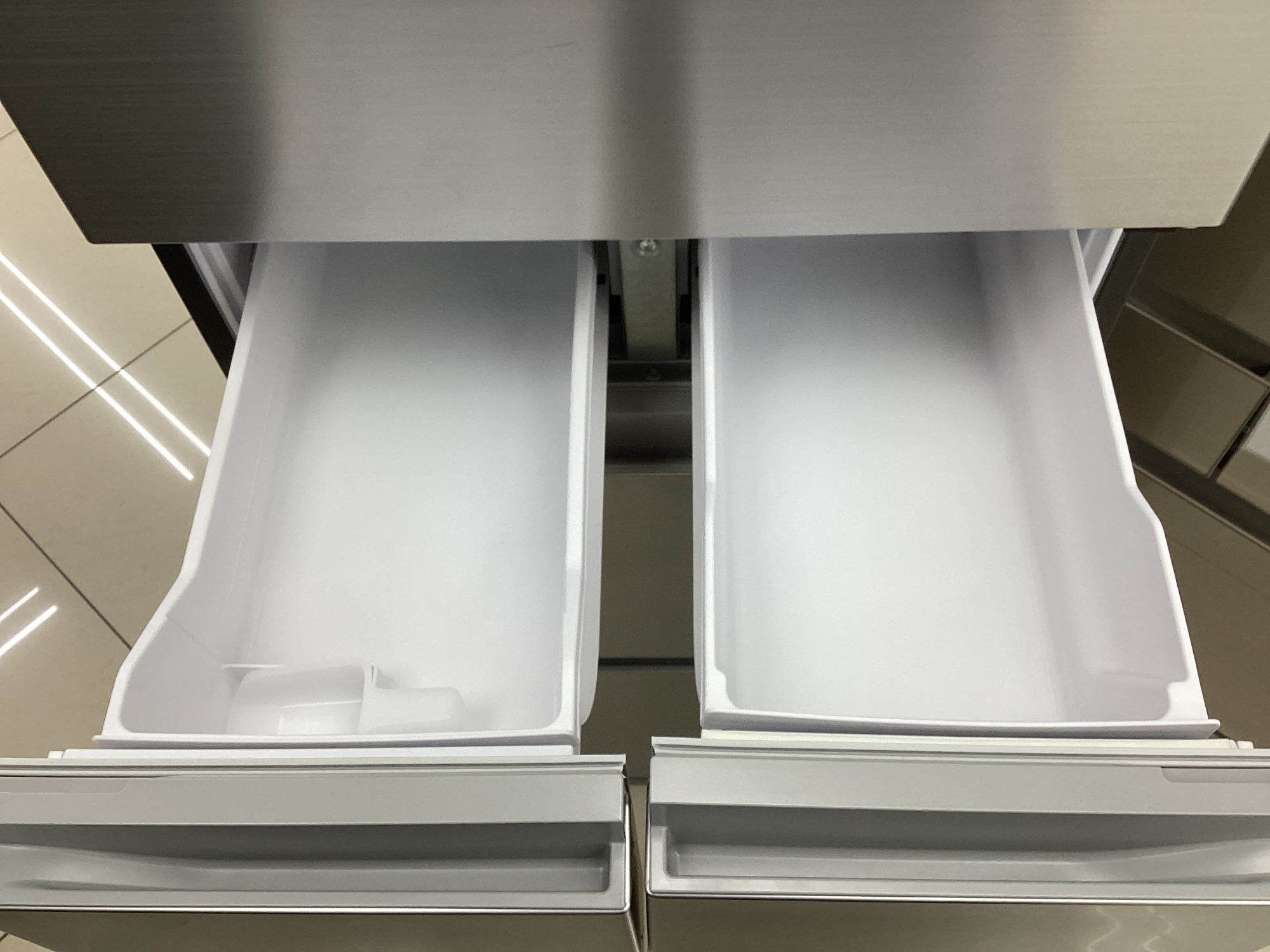 家電多数取扱い中！】HITACHIの5ドア冷蔵庫のご紹介です！｜2024年11月