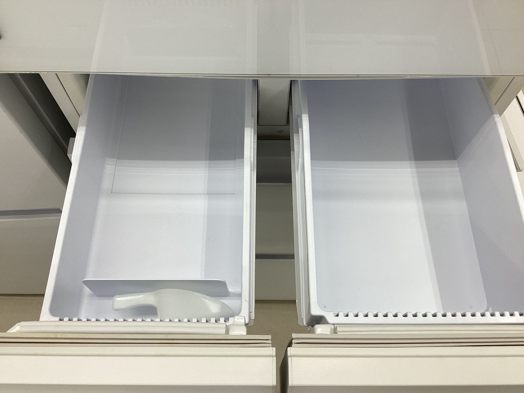 安心の1年保証つき【トレジャーファクトリー入間店】ＳＨＡＲＰの4ドア冷蔵庫のご紹介！ 安心の6ヶ月保証つき【トレジャーファクトリー入間店】SHARPの6