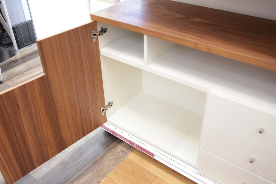 ドイツの家具メーカー『ヒュルスタ』サイドボード買取入荷致しました