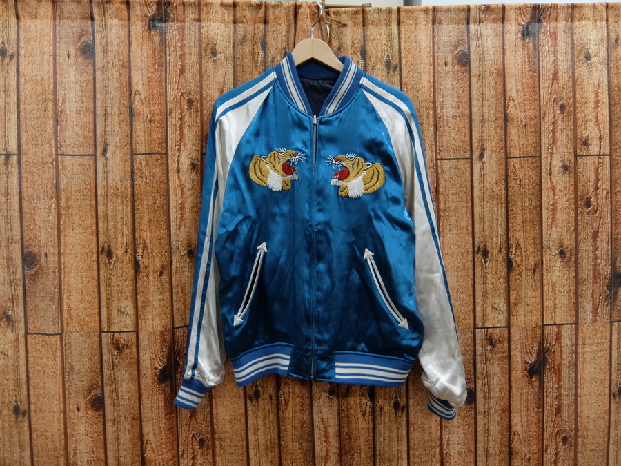 AVIREX アヴィレックス 革ジャン スカジャン 虎龍刺繍あり 新品