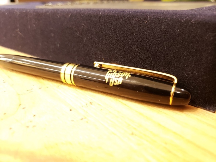 【Gibson】ノベルティボールペン　2本 GIBSON ボールペン Gibson】ノベルティボールペン 2本 2色ボールペン