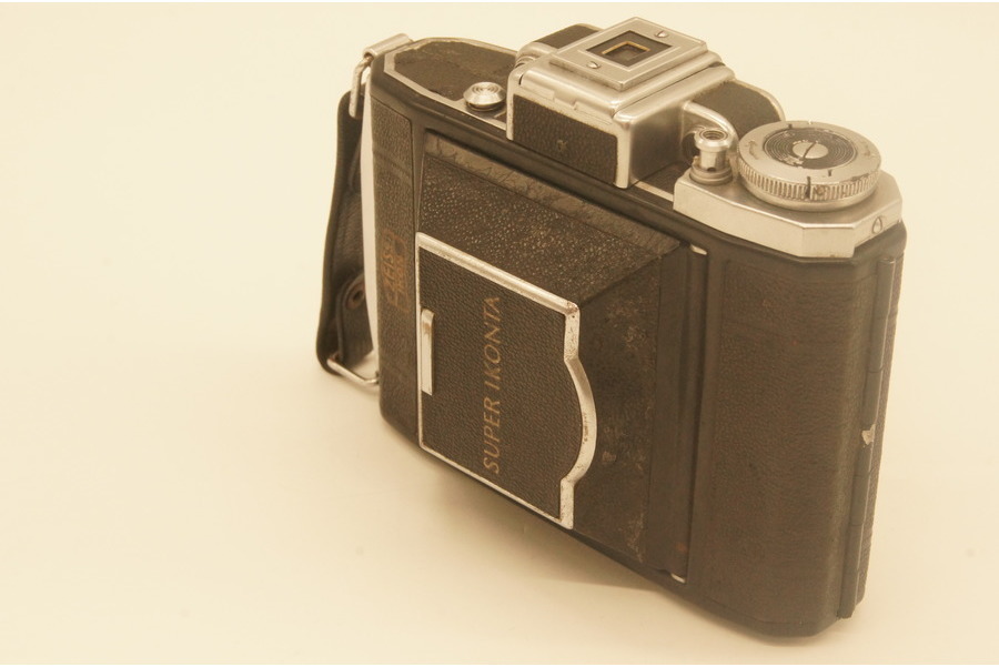 1930年代の遺産!!ZEISS IKON社のカメラが入荷!!【幕張店】｜2020