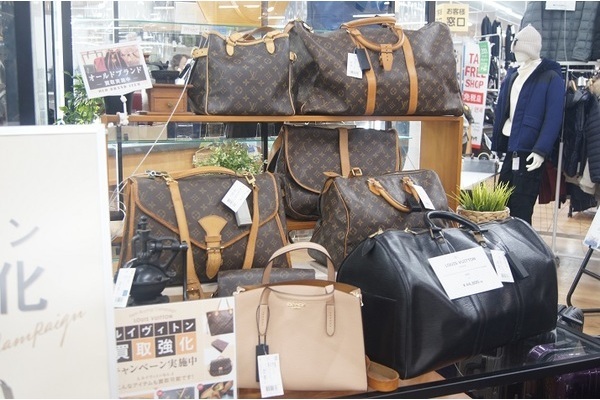 LOUIS VUITTON(ルイヴィトン)のモノグラムラインからミニ