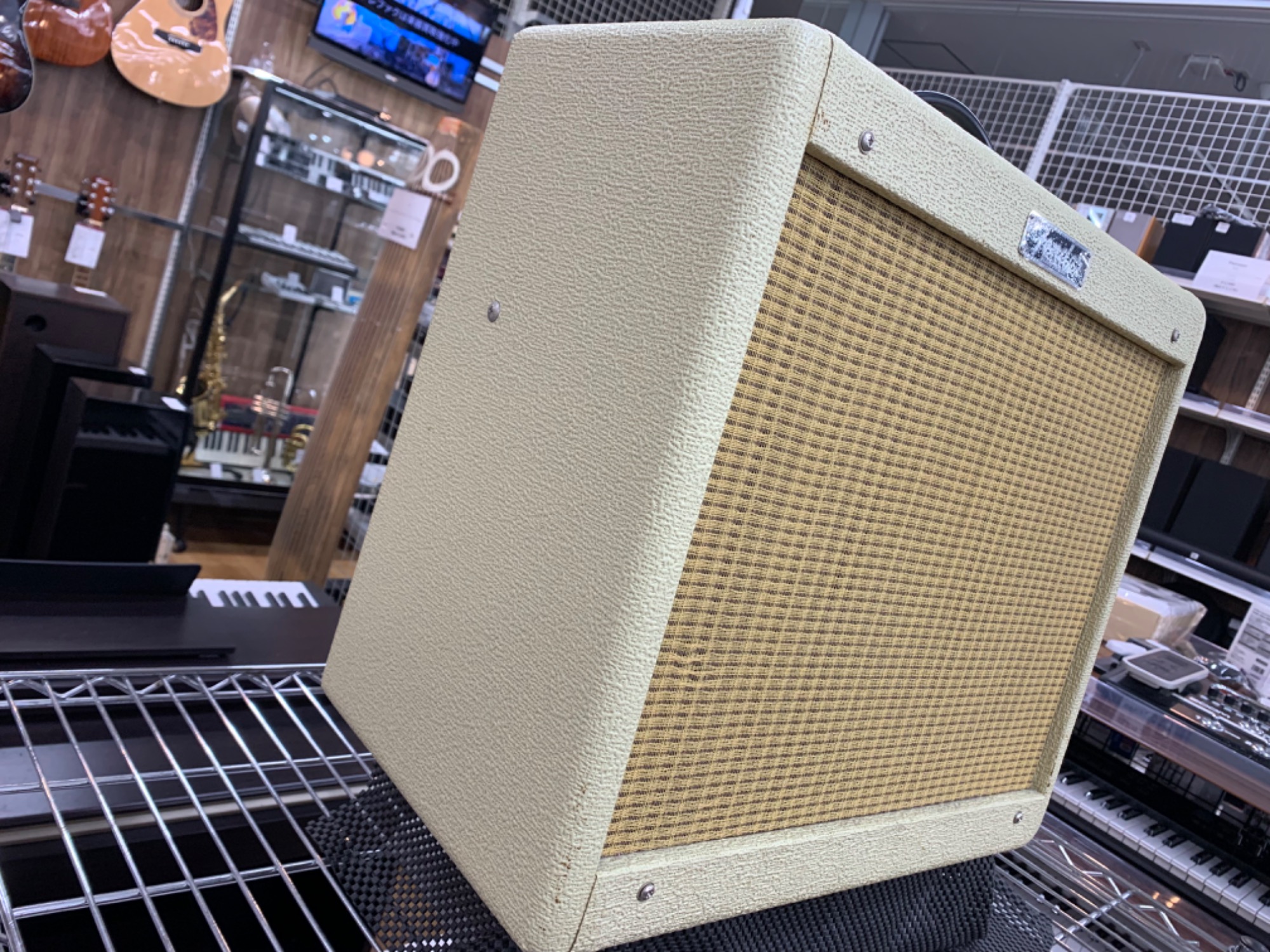 120台限定販売の幻のアンプ】Fender（フェンダー）の「PR 295