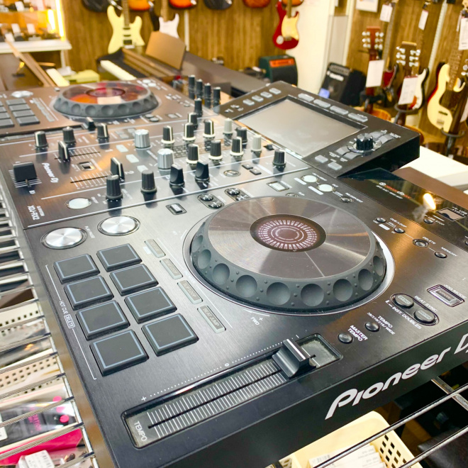 【高性能DJ機器！】Pioneer(パイオニア）の XDJ-RX2 入荷しました！