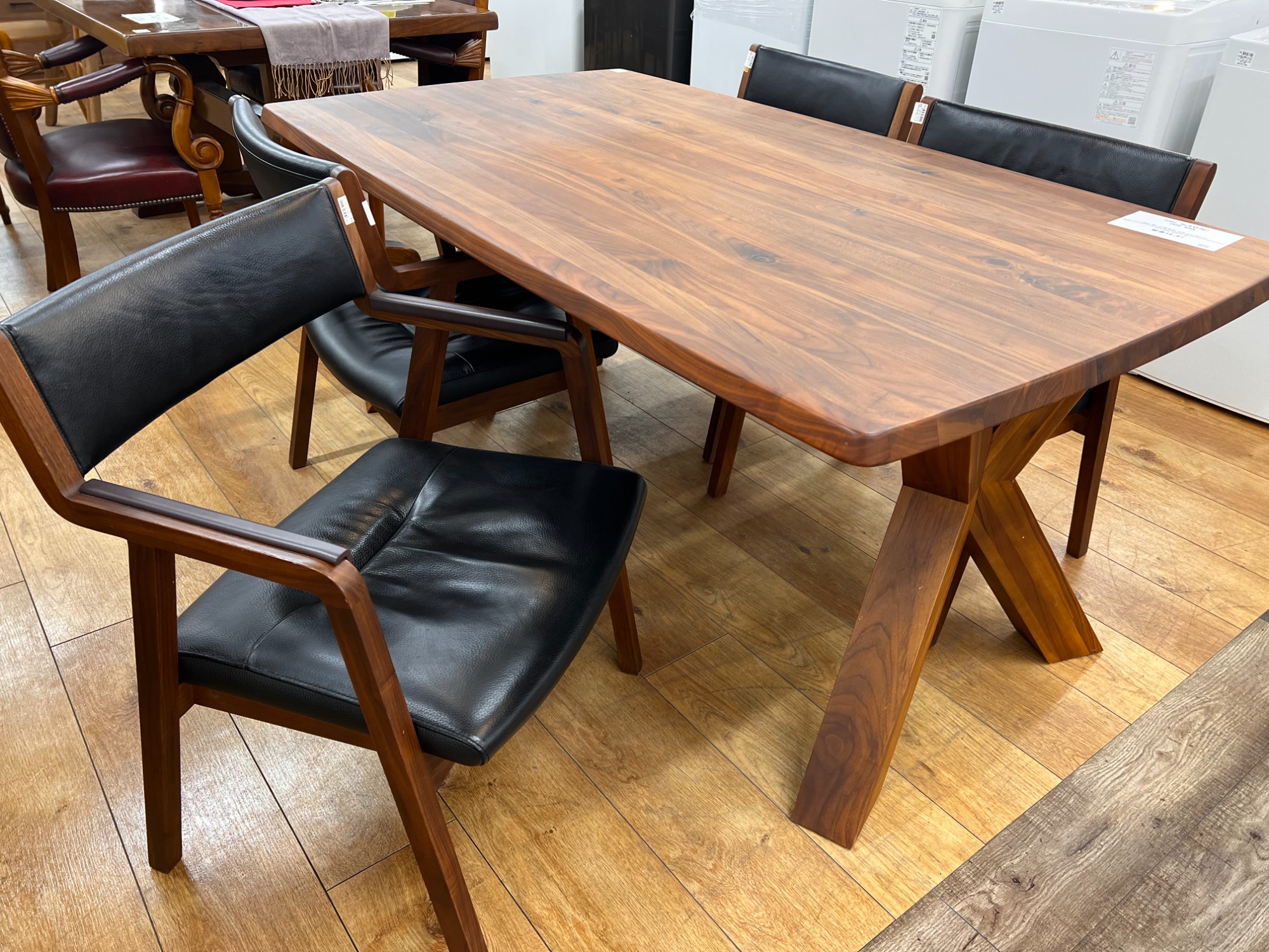 シギヤマ家具のダイニング4点セットのご紹介です！！！
