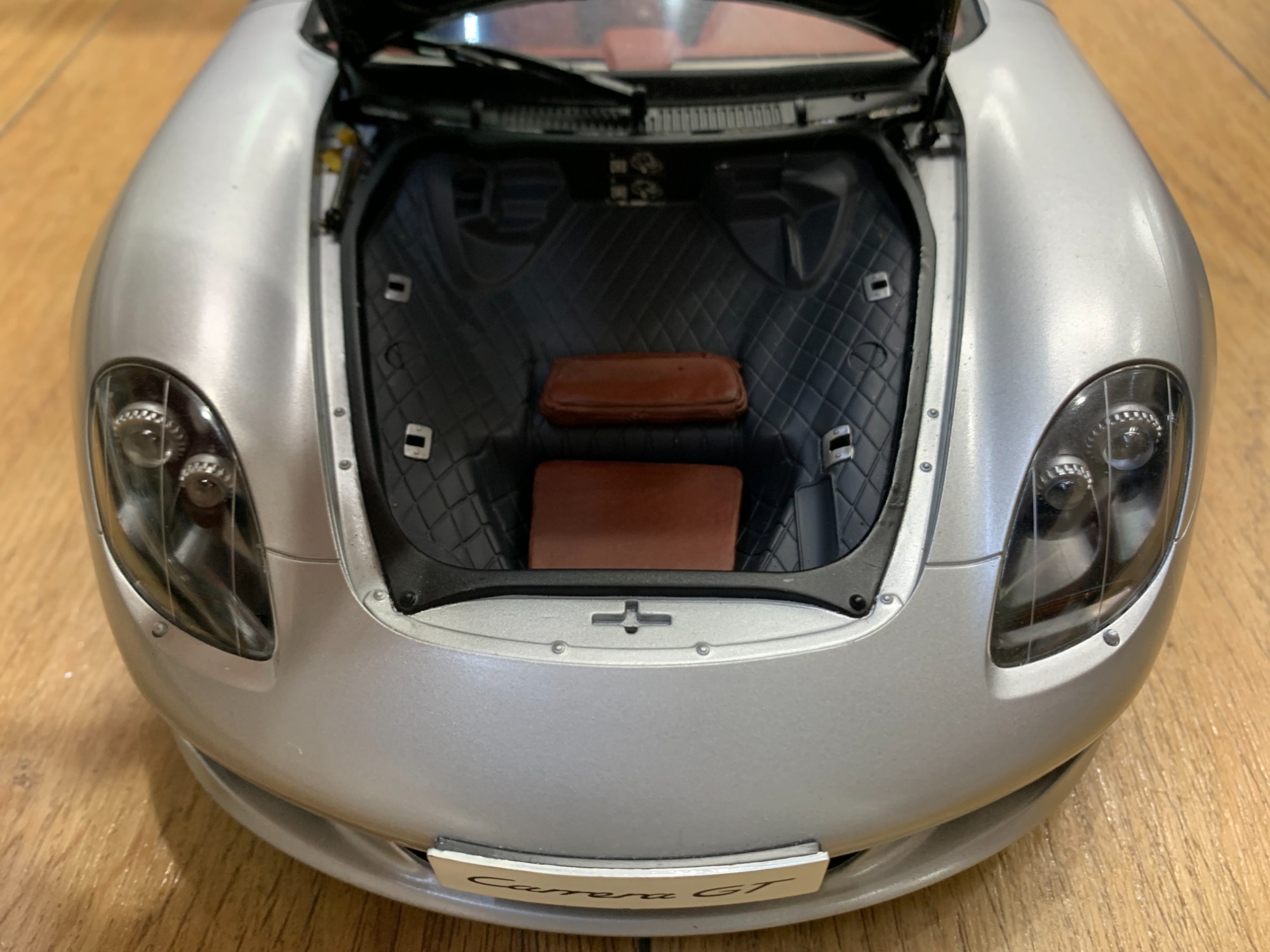 期間限定トレポ7倍】TAMIYAのPORSCHE「Carrera GT」1/12