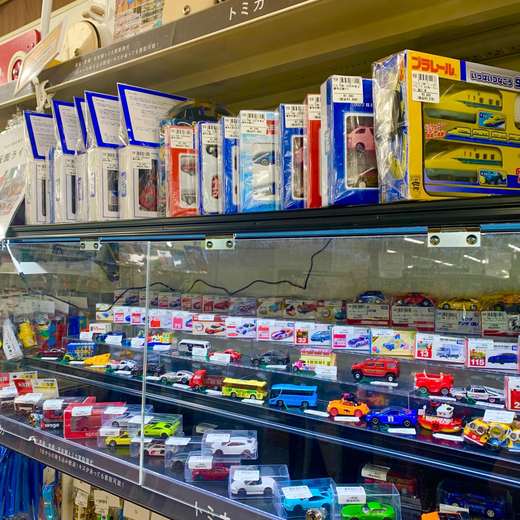 ダッフィーフレンズぬいぐるみキーホルダーが大量入荷いたしました