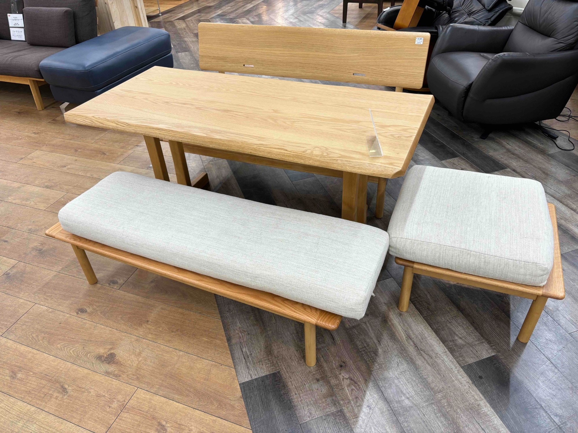 ニトリ ダイニング4点セット コネクト【トレファク 川越店】 本日は新入荷しました、ニトリ の ダイニング4点セットのご紹介です