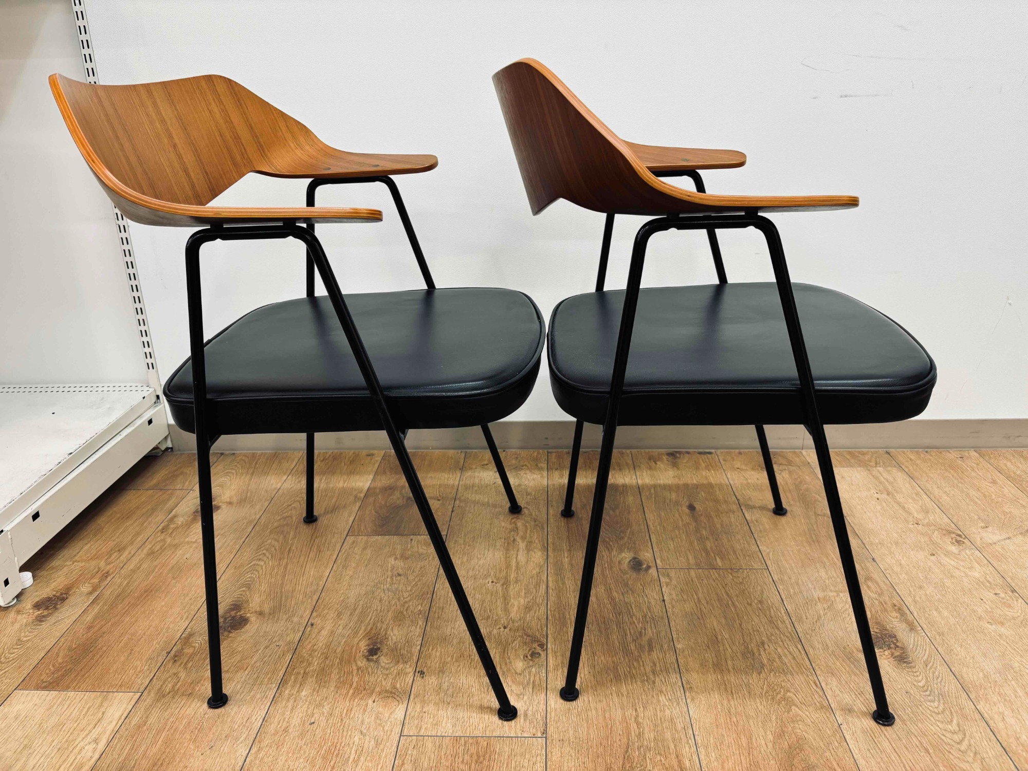 【極美品】 Case Furniture | 675チェア アクタス取扱い Case Furniture | 675チェア｜【公式】ACTUS online｜家具