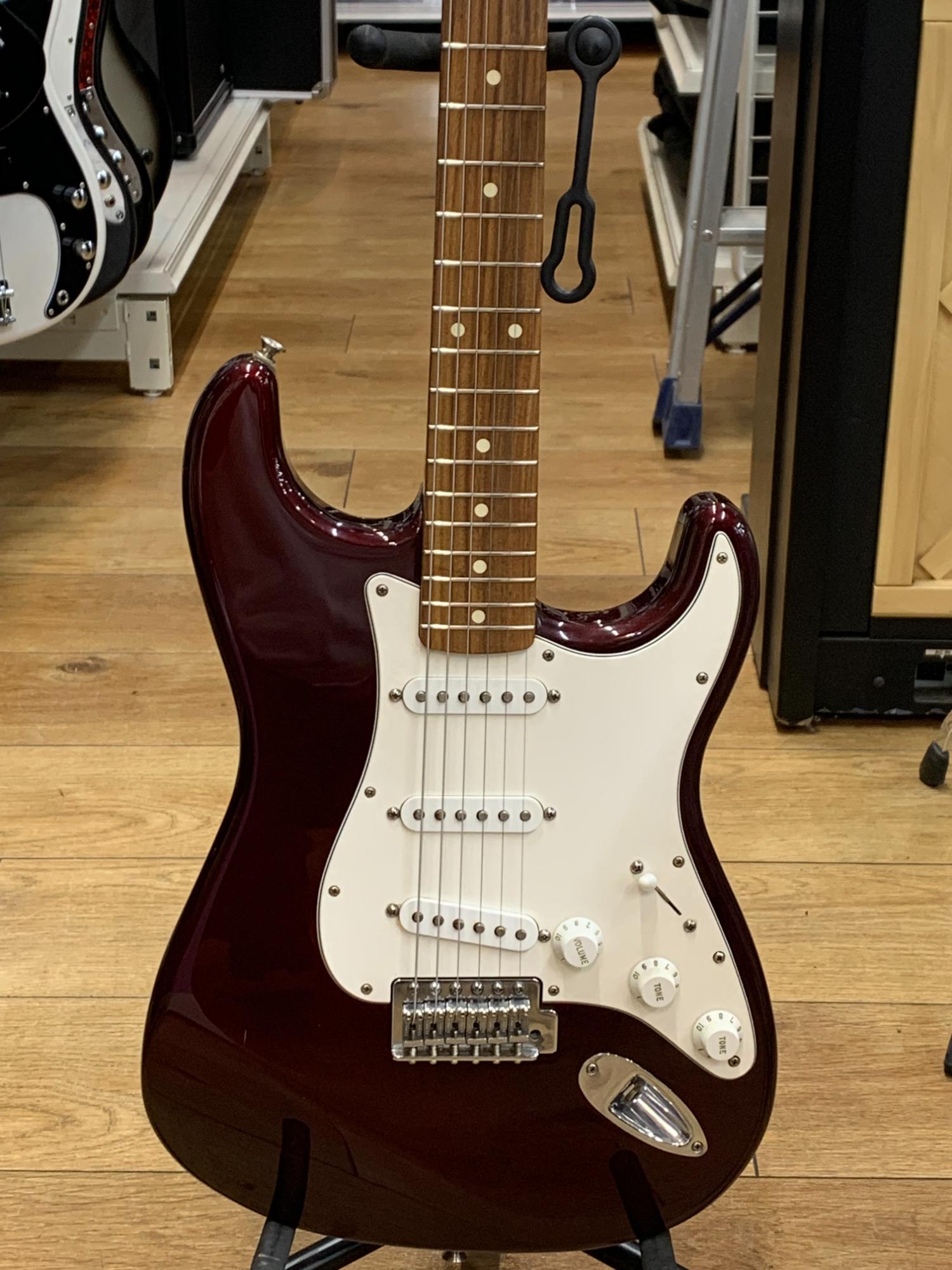 商品紹介】 コンポーネントギター ストラトキャスター ネック:FENDER