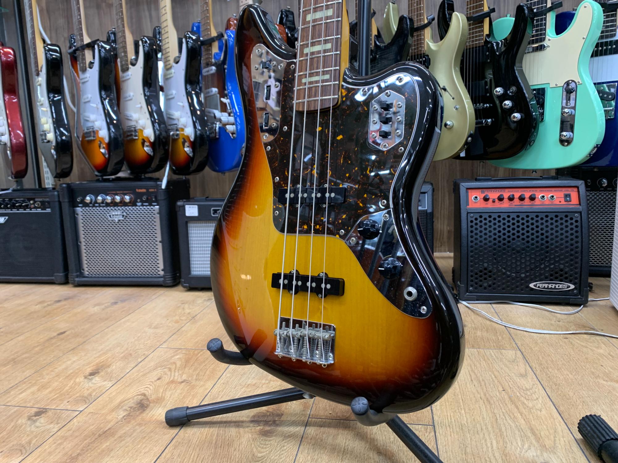 商品紹介】FENDER JAPAN：JAB-97EQ or JAB-EQ：JAGUAR BASSをご紹介