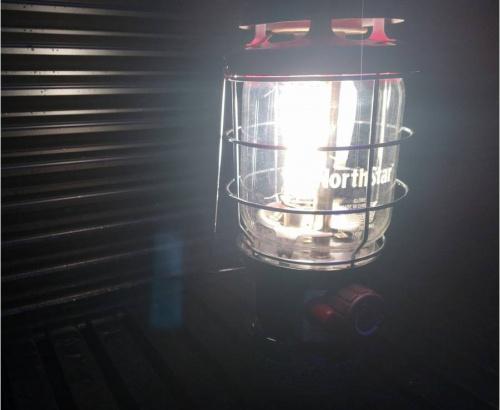 キャンプ用品のランタン