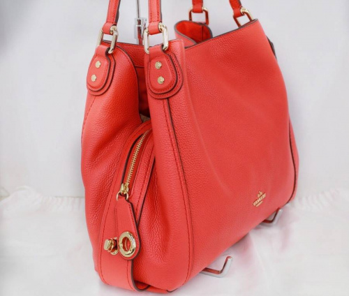 レザーバッグの今季モデル