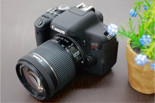 デジタル家電のデジタルカメラ