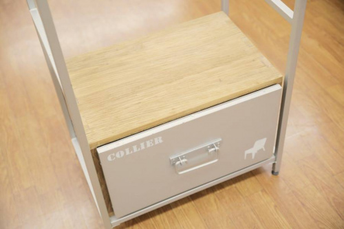 ハンガーラックのインダストリアル系家具