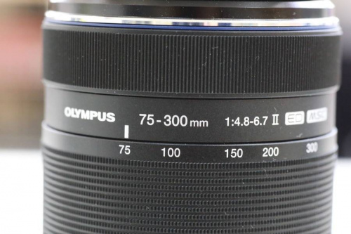 交換レンズのマイクロフォーサーズ