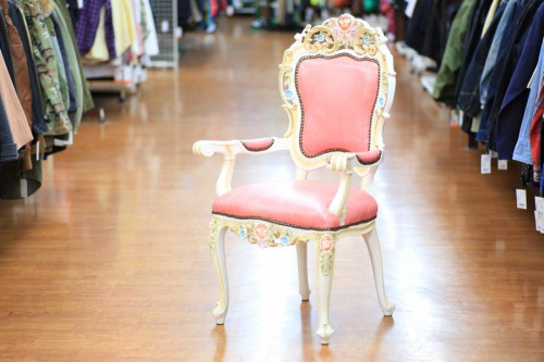 イスのロココ調