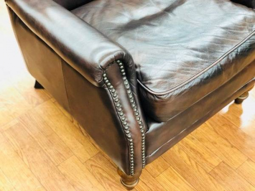 ソファのレザー