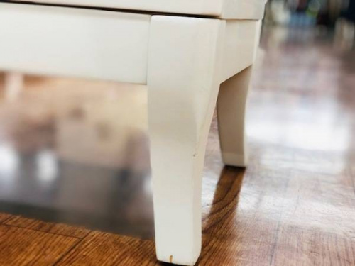 収納家具のキャビネット