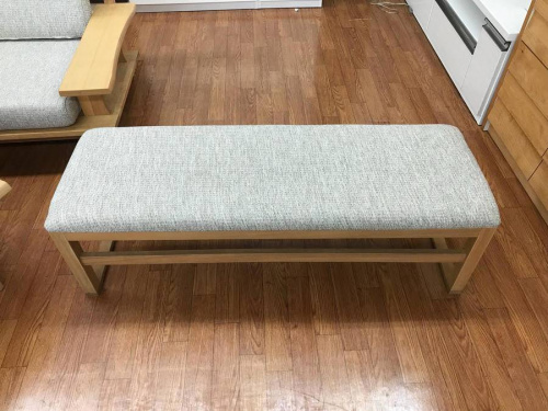 ソファーのテーブル