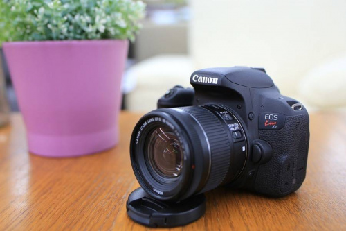 デジタル家電のデジタルカメラ