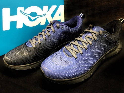 メンズファッションのスニーカー