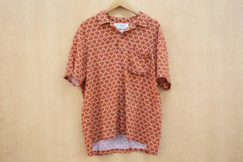 メンズファッションのシャツ