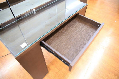 アクタス 中古のドレッサー アクタス