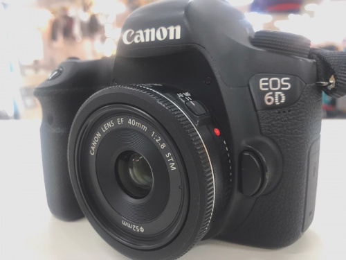 中古の一眼レフカメラ