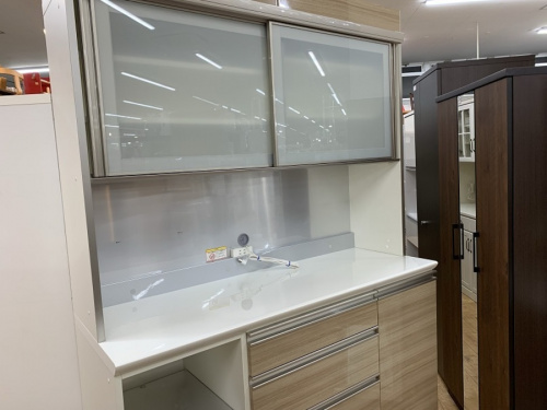 家具のカップボード・食器棚