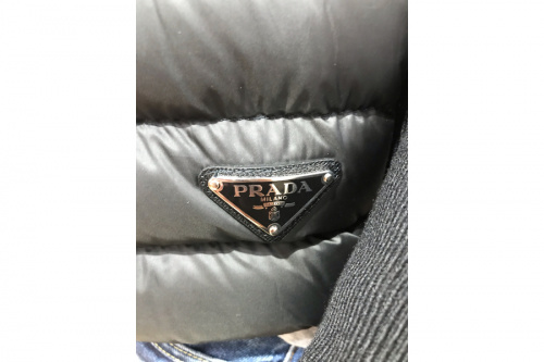 ダウンジャケットの幕張