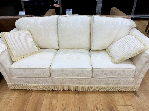 中古家具のソファー