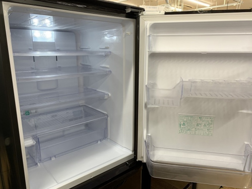 冷蔵庫の3ドア冷蔵庫