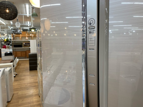 冷蔵庫の3ドア冷蔵庫