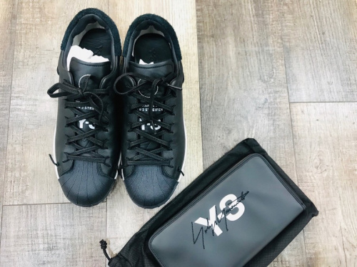 メンズファッションのスニーカー