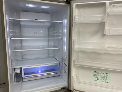 冷蔵庫の5ドア冷蔵庫
