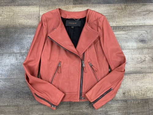 レディースのCOACH