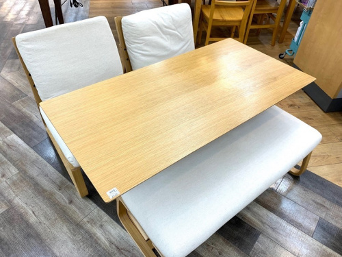 家具のダイニングセット