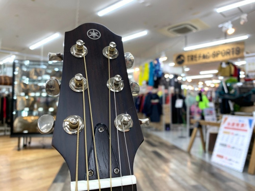 YAMAHAのサイレントギター