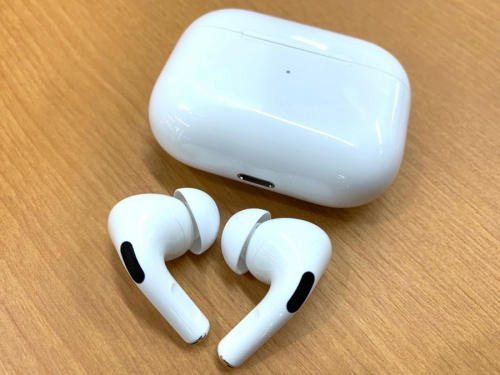 Air Pods ProのApple