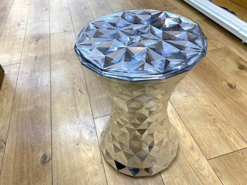 スツールのKartell