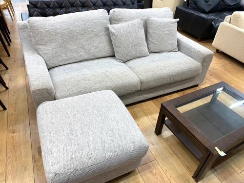 家具のソファ